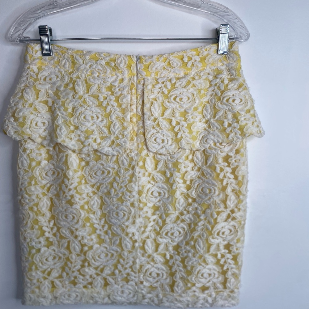 Mini skirt - Picture 2 of 2